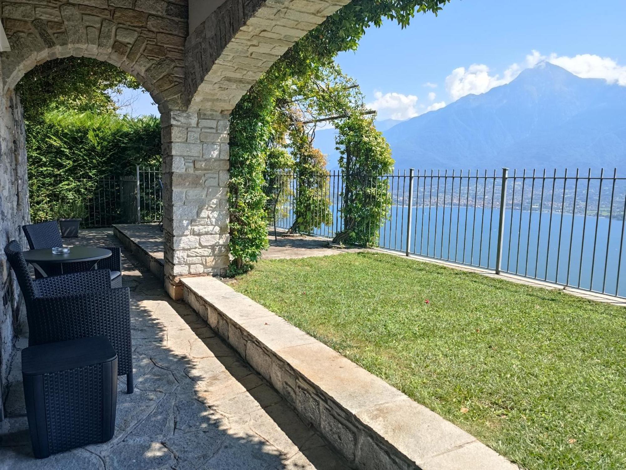 Villa Valuri Vista Magnifica Sul Lago Di Como Appartamento Piano Terra Веркана Экстерьер фото